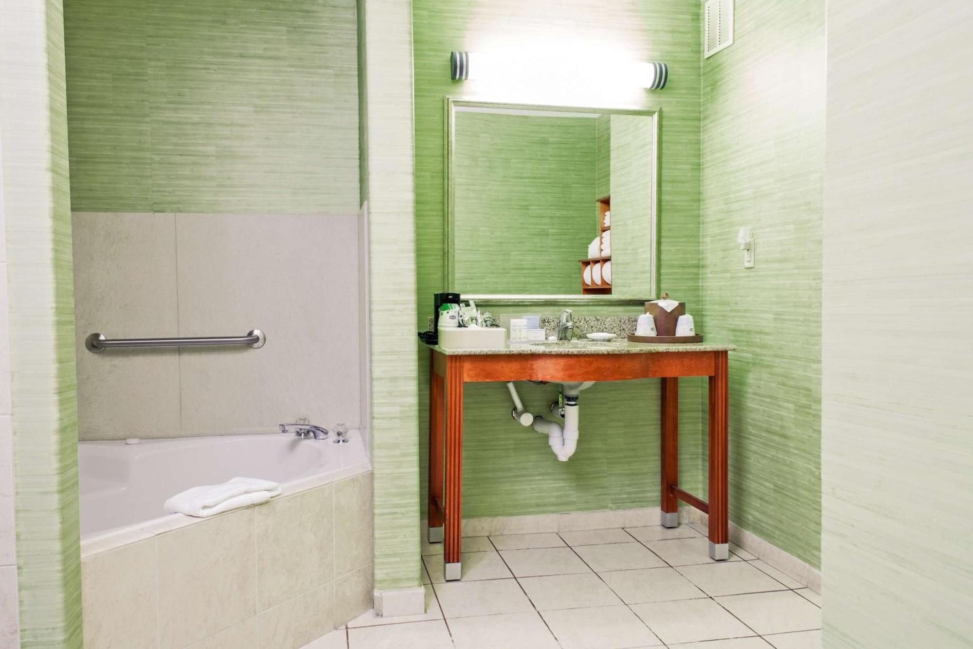 Hampton Inn & Suites הרלינגן מראה חיצוני תמונה